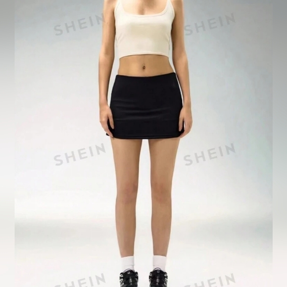 Mini Skirt - Picture 2 of 8